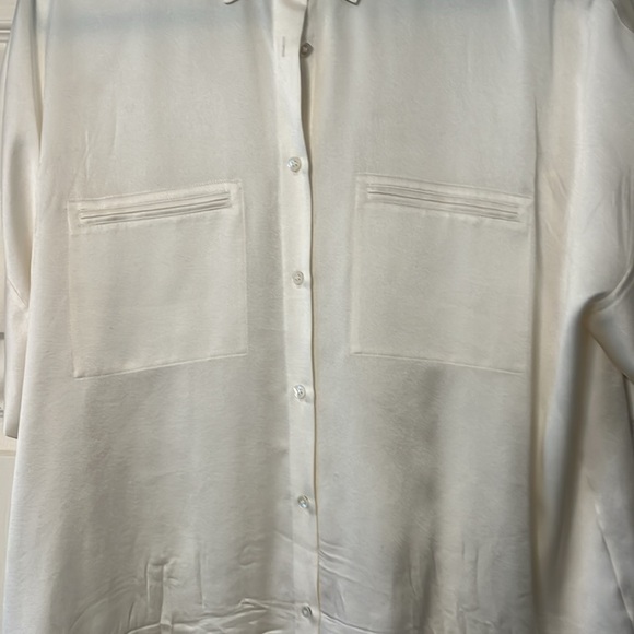 Silk short sleeve top - Picture 2 of 5